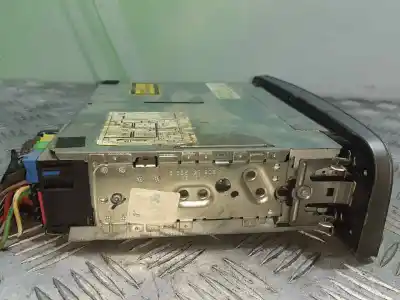 Pezzo di ricambio per auto di seconda mano IMPIANTO AUDIO / RADIO CD per ALFA ROMEO 147 (190)  Riferimenti OEM IAM 7353018230 A151 7649378316