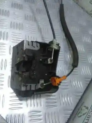 Second-hand car spare part left front door lock for opel combo cargo oem iam references 24434882  