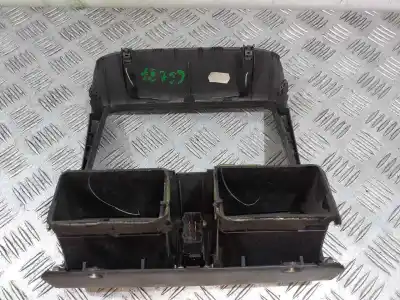 Автозапчастина б/у аераційна решіта для honda cr-v (rd8) es посилання на oem iam 77250s9aa0130  
