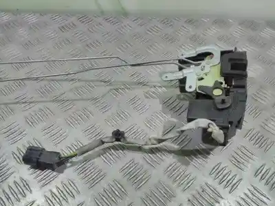 Peça sobressalente para automóvel em segunda mão fechadura da porta traseira direita por kia cerato 2.0 ex crdi berlina referências oem iam 