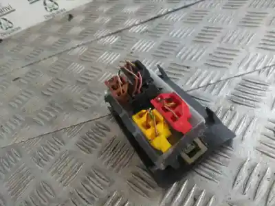 Pezzo di ricambio per auto di seconda mano Interruttore Alzacristalli Anteriore Sinistro per AUDI A4 B5 AVANT (8D5) 1.9 TDI Riferimenti OEM IAM 8D1959515B  