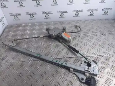 Pezzo di ricambio per auto di seconda mano Alzacristalli Anteriore Destro per OPEL AGILA Básico Riferimenti OEM IAM 32251802  2 PINS