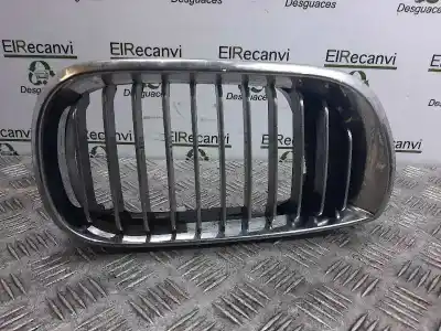 Pièce détachée automobile d'occasion GRILLE DE RADIATEUR AVANT pour BMW SERIE 3 BERLINA (E46)  Références OEM IAM BM07016GBR  