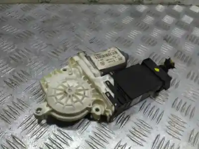 Pezzo di ricambio per auto di seconda mano Motore Alzacristalli Anteriore Destro per SEAT TOLEDO (1M2) Select Riferimenti OEM IAM 1J0959802G  