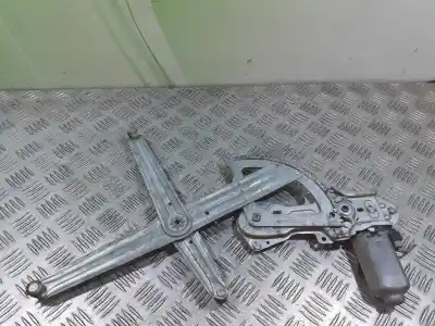 Gebrauchtes Autoersatzteil fensterheber vorne links zum peugeot 205 berlina xad / xad multi oem-iam-referenzen   2 pins