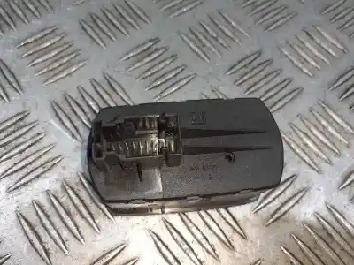 Pièce détachée automobile d'occasion commande de lève vitre avant gauche pour opel corsa d catch me références oem iam 13258521aa  315625731