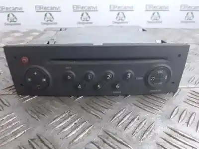 Pezzo di ricambio per auto di seconda mano IMPIANTO AUDIO / RADIO CD per RENAULT CLIO III  Riferimenti OEM IAM 8200483757T  