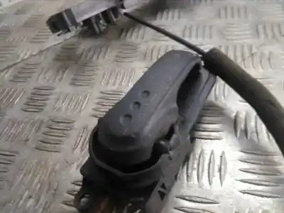 Second-hand car spare part front right door lock for nissan note (e11e) note (e11e) oem iam references   