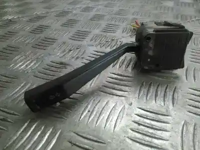 Second-hand car spare part Indicator Switch for OPEL CORSA A Básico OEM IAM references 090320305  