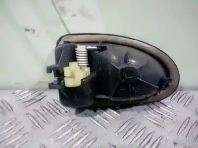 Автозапчастина б/у усередині передня права ручка для renault scenic (ja..) 1.4 16v rxe посилання на oem iam 7700415975  