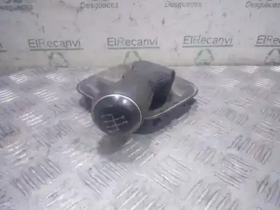 Pezzo di ricambio per auto di seconda mano pomello della leva del cambio per volkswagen polo (6r1) 1.6 tdi riferimenti oem iam 6c0711113  