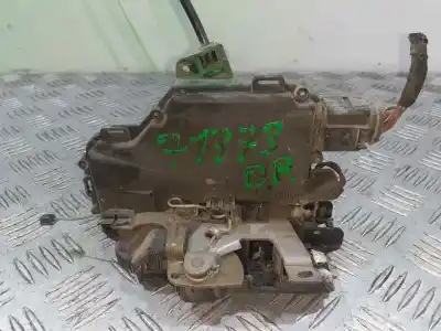 Peça sobressalente para automóvel em segunda mão fechadura da porta dianteira direita por skoda octavia i combi (1u5) 1.9 tdi referências oem iam 