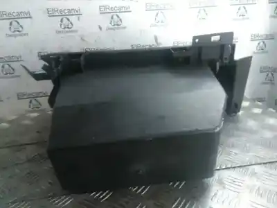 Автозапчастина б/у бардачок для ford focus c-max (cap) ambiente (d) посилання на oem iam 3m51r0600  3m51r044c60