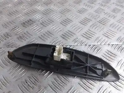 Second-hand car spare part right front power window switch for toyota yaris (ncp1/nlp1/scp1) 1.0 linea luna oem iam references   
