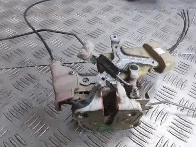 Pezzo di ricambio per auto di seconda mano serratura porta anteriore sinistra per toyota yaris (ncp1/nlp1/scp1) 1.0 linea luna riferimenti oem iam   