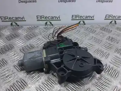 İkinci el araba yedek parçası ÖN SOL CAM MOTORU için VOLKSWAGEN POLO (6R1)  OEM IAM referansları 0130822531  