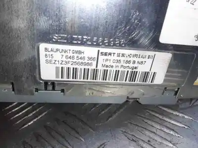 Peça sobressalente para automóvel em segunda mão sistema de áudio / rádio cd por seat leon (1p1) fr referências oem iam 1p1035186b  7646546366
