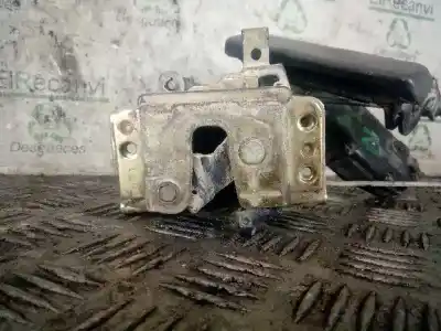 Second-hand car spare part left front door lock for opel kadett e gls berlina oem iam references 90240899  