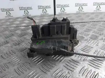 Second-hand car spare part left front door lock for renault clio iii pack dynamique oem iam references   