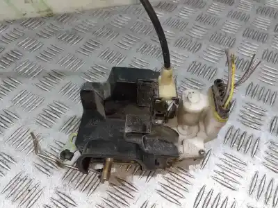 Peça sobressalente para automóvel em segunda mão fechadura da porta dianteira direita por fiat strada (278) 10.03/62 referências oem iam   