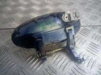 Pièce détachée automobile d'occasion poignée de porte avant gauche pour chevrolet tacuma se références oem iam 4m30