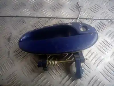 Pièce détachée automobile d'occasion poignée de porte avant droite pour chevrolet tacuma se références oem iam 4m30