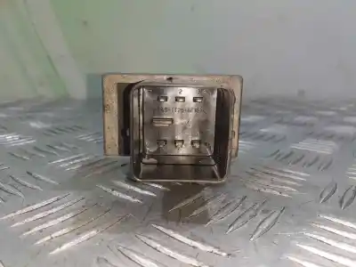 Second-hand car spare part glow plug for peugeot 307 break/sw (s2) sw xsi 109 cv / 80 kw oem iam references 9640469680  