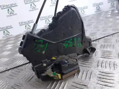 Second-hand car spare part left front door lock for toyota corolla (e12) 1.6 16v oem iam references   