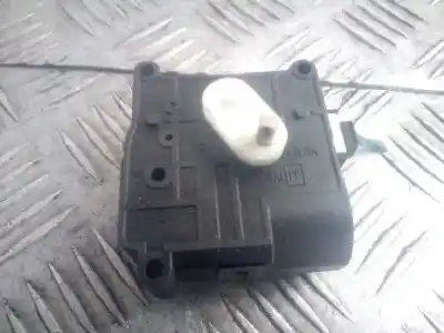 Tweedehands auto-onderdeel AIRCONDITIONING LUIKJES OPENINGSMOTOR voor TOYOTA AVENSIS BERLINA (T25)  OEM IAM-referenties 1138002051  