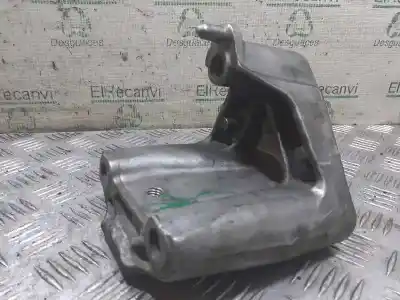 Pièce détachée automobile d'occasion Support Moteur Droit pour RENAULT CLIO III Style Références OEM IAM 8200559729  8200499925A