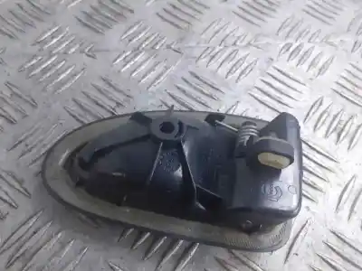 Second-hand car spare part interior left rear handle for renault clio ii fase ii (b/cb0) 1.5 dci diesel 65 cv / 48 kw oem iam references 7700423887  