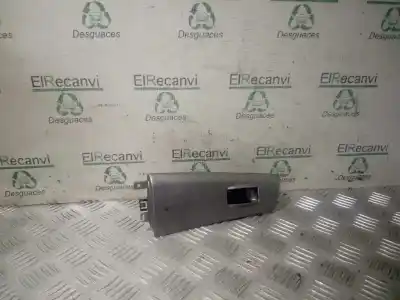 Second-hand car spare part left front power window switch for toyota corolla (_e12_) 1.4 d (nde120_) oem iam references 7423202270  