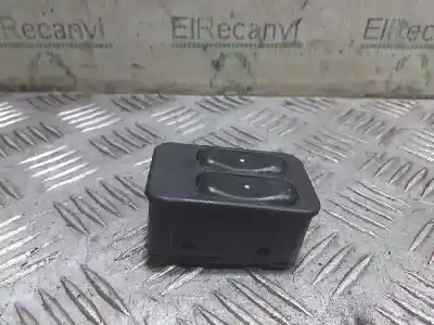 Автозапчасти б/у выключатель левого переднего окна за OPEL CORSA C FURGONETA/HATCHBACK (X01) 1.2 16V (F08, W5L) ссылки OEM IAM 13363202  24409205