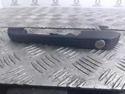 Peça sobressalente para automóvel em segunda mão puxador exterior dianteiro esquerdo por volkswagen polo (867/871/873) gt coupe referências oem iam 