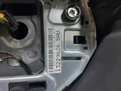 Peça sobressalente para automóvel em segunda mão VOLANTE por OPEL ASTRA GTC  Referências OEM IAM 13229626  