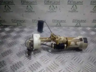 Автозапчастина б/у паливний насос для audi a3 (8l) 1.8 ambiente посилання на oem iam   