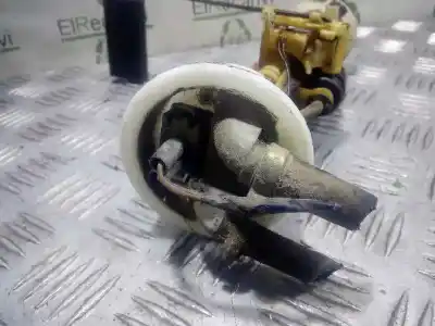 Автозапчастина б/у паливний насос для audi a3 (8l) 1.8 ambiente посилання на oem iam   