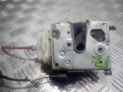 Second-hand car spare part left front door lock for audi a8 (d2) 3.7 v8 32v oem iam references   