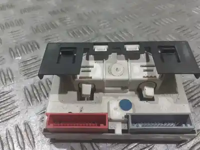 Second-hand car spare part multifunction display for renault clio ii fase ii (b/cb0) authentique oem iam references p8200091779a  