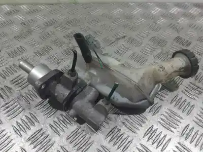 Second-hand car spare part brake pump for renault clio iii authentique oem iam references   