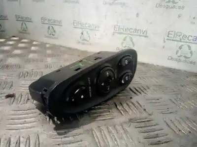 Автозапчастина б/у ПЕРЕДНІ ВІКНИЙ ВМИКАЧ для HYUNDAI COUPE (J2)  Посилання на OEM IAM 9357027000  
