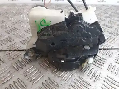 Second-hand car spare part front right door lock for toyota yaris ts oem iam references 