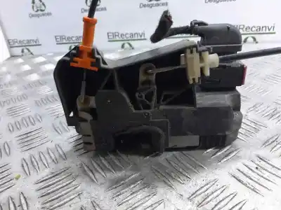 Second-hand car spare part front right door lock for opel combo cargo oem iam references 24434885