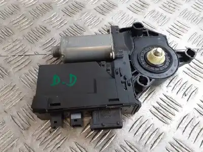 Second-hand car spare part right front window motor for peugeot 307 break / sw (s1) sw pack oem iam references 963713080 0130821766  Second-hand car spare part right front window motor for peugeot 307 break / sw (s1) sw pack oem iam references 963713080 0130821766