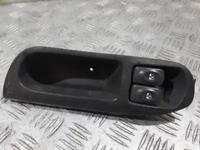 Peça sobressalente para automóvel em segunda mão BOTÃO / INTERRUPTOR ELEVADOR VIDRO DIANTEIRO ESQUERDO por RENAULT SCENIC (JA..)  Referências OEM IAM 7700431172  