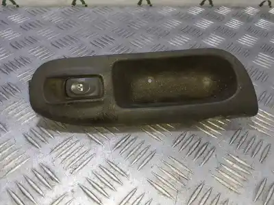 Second-hand car spare part right front power window switch for renault scenic (ja..) 1.9 dci authentique oem iam references 7700431172