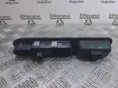 Second-hand car spare part right front power window switch for peugeot 307 break / sw (s1) break xs oem iam references 96351625xt  