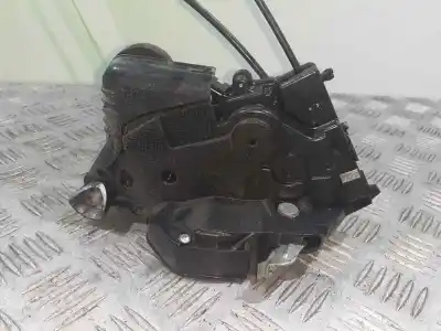 Second-hand car spare part front right door lock for toyota yaris active oem iam references 
