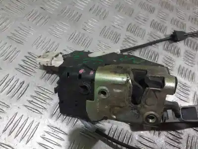 Peça sobressalente para automóvel em segunda mão Fechadura Da Porta Dianteira Direita por CITROEN C4 BERLINA 1.6 16V CAT (NFU / TU5JP4) Referências OEM IAM 9647172680F  