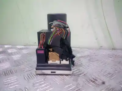Peça sobressalente para automóvel em segunda mão módulo electrónico do fecho central por audi a4 avant (b5) 1.9 tdi referências oem iam 8d0862257  i00613303